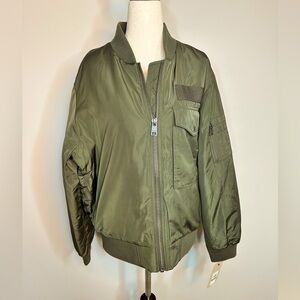 NWT sz L Levi’s army green zip front utility bonnet jacket medium weight